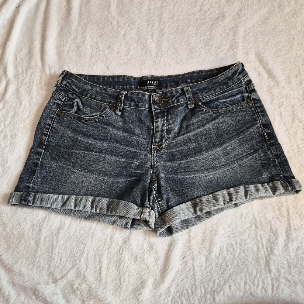 A.N.A Blue Denim Women's Jean Shorts Size 10P.
